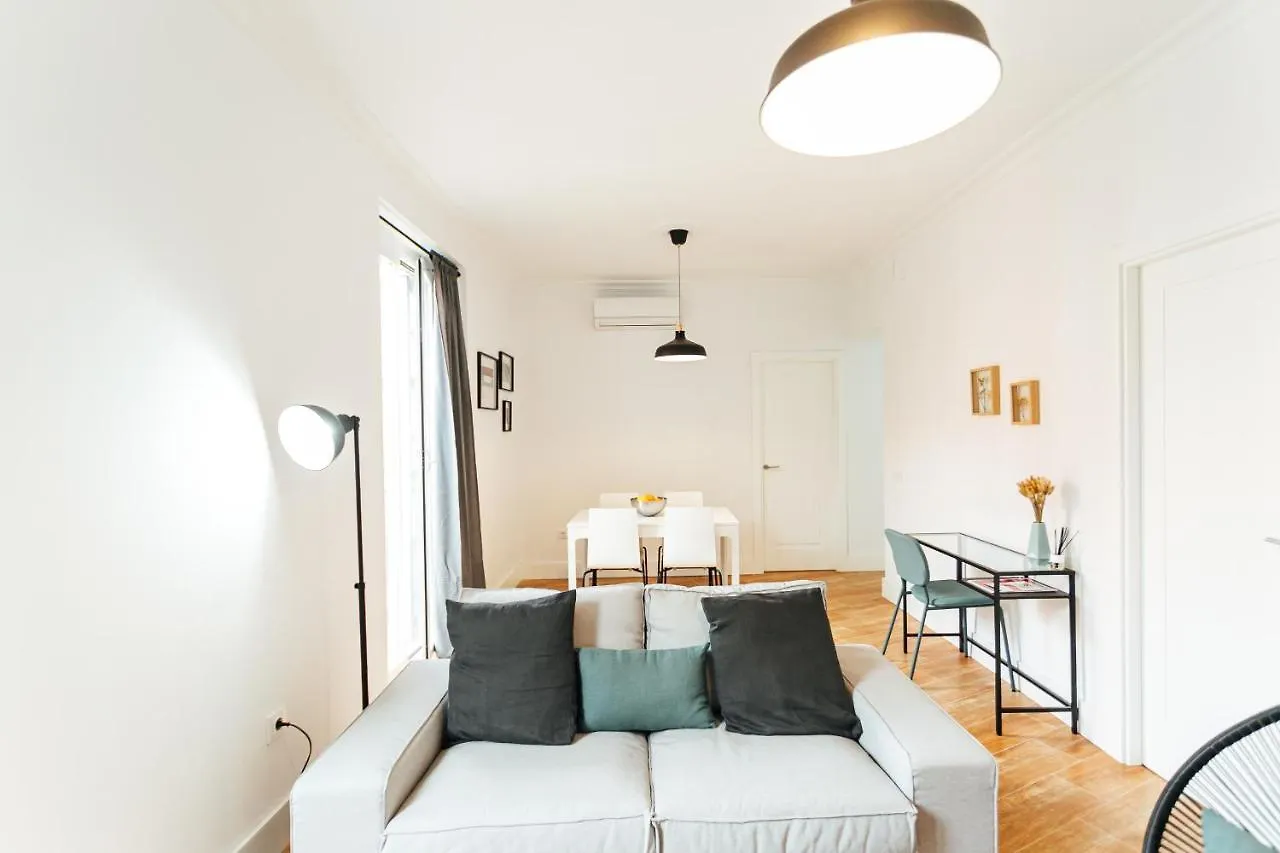 Alohamundi Peral Apartment Seville Spain