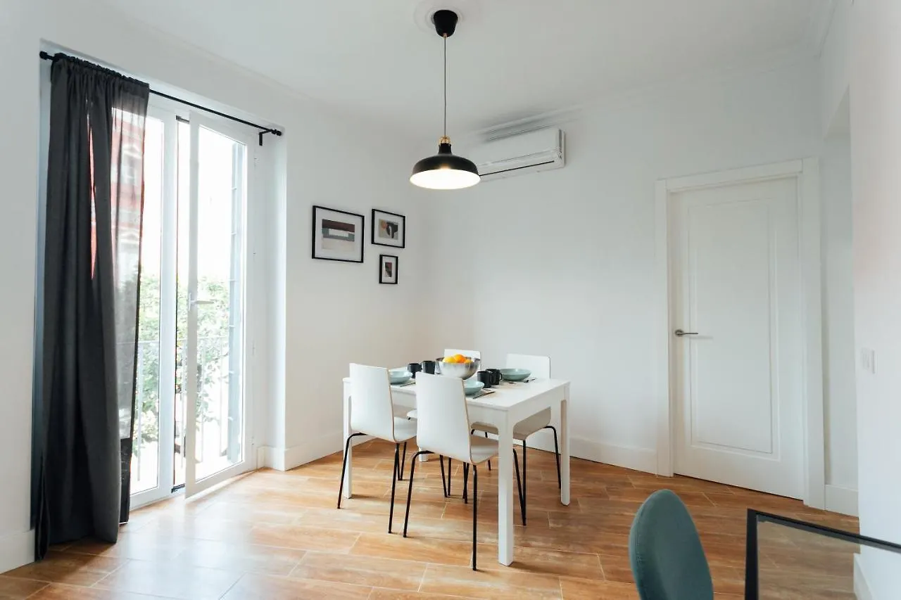 Alohamundi Peral Apartment Seville 0*,