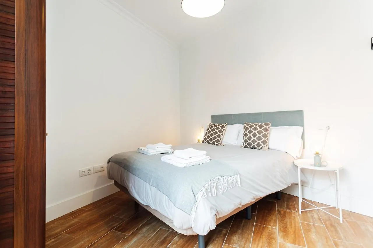 Alohamundi Peral Apartment Seville 0*,  Spain